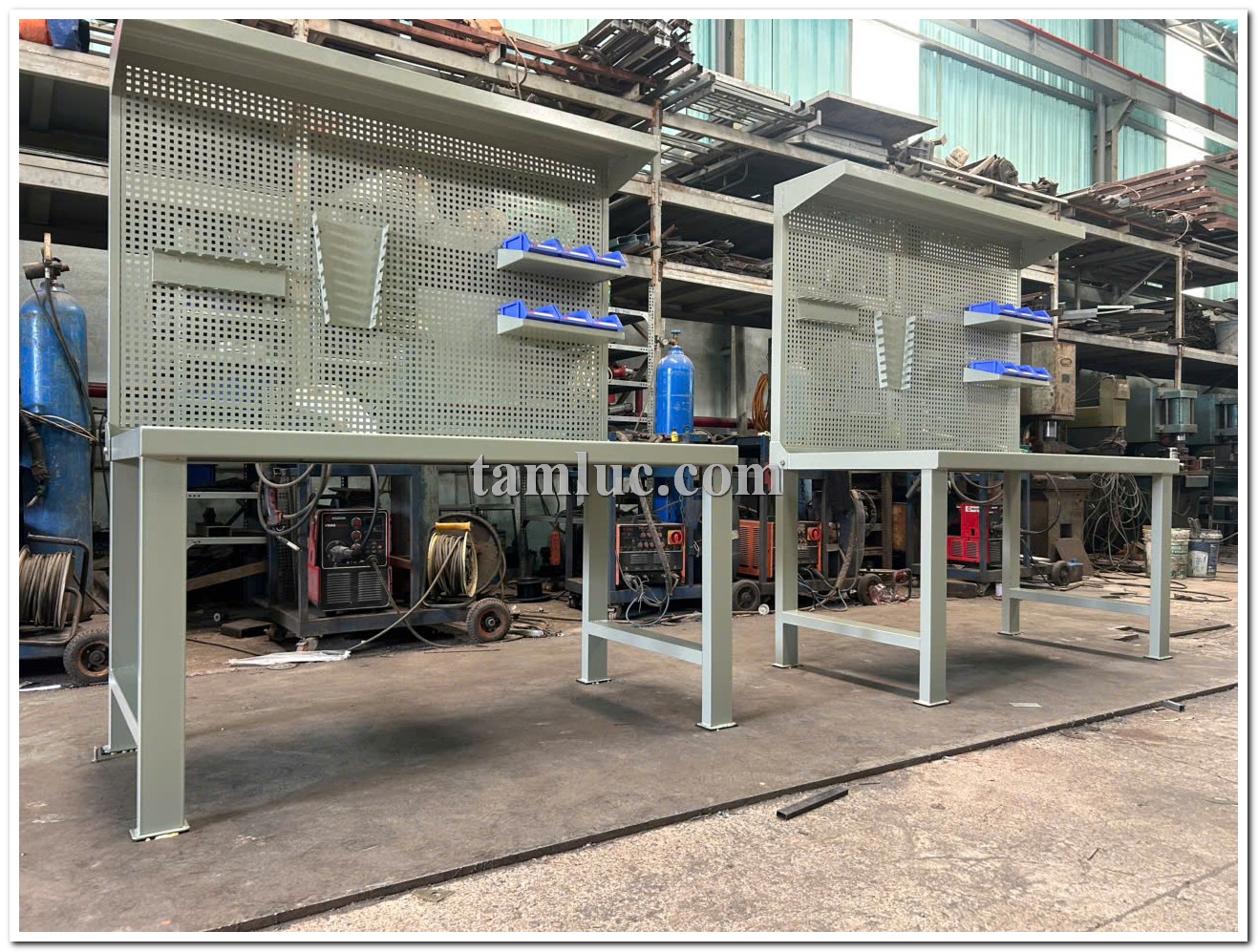 bàn thao tác công nghiệp, bàn thao tác nhà máy, bàn làm việc nhà xưởng, bàn lắp ráp công nghiệp, bàn thao tác cơ khí, bàn thao tác Tâm Lực
