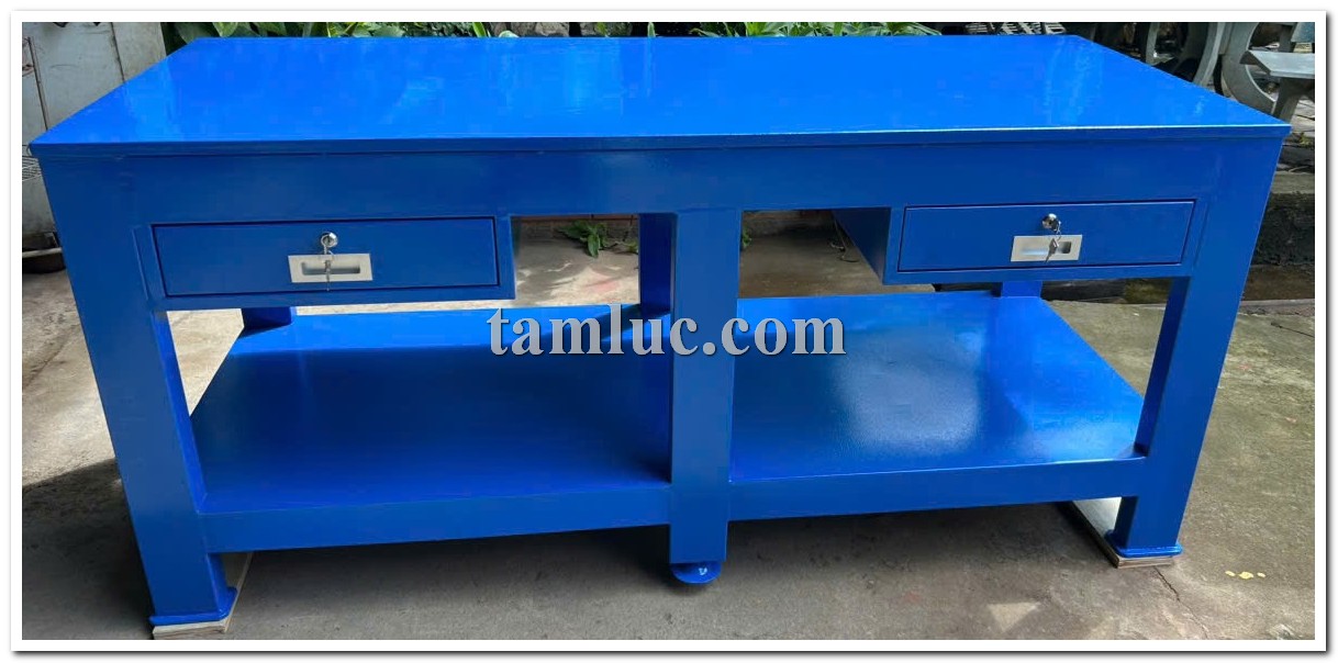 Bàn thao tác tải trọng 3000kg bằng thép – bàn cơ khí chịu lực lớn