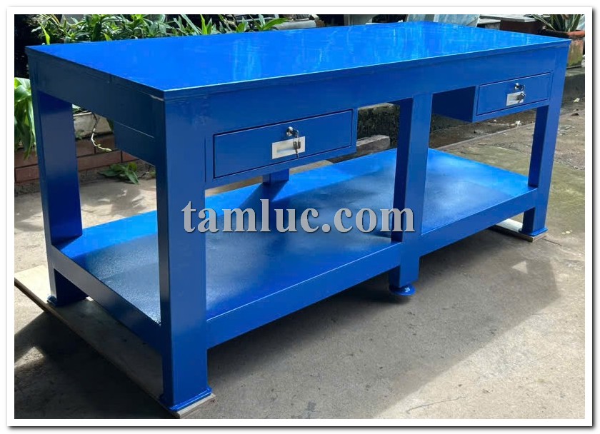 bàn thao tác công nghiệp, bàn thao tác nhà máy, bàn làm việc nhà xưởng, bàn lắp ráp công nghiệp, bàn thao tác cơ khí, bàn thao tác Tâm Lực