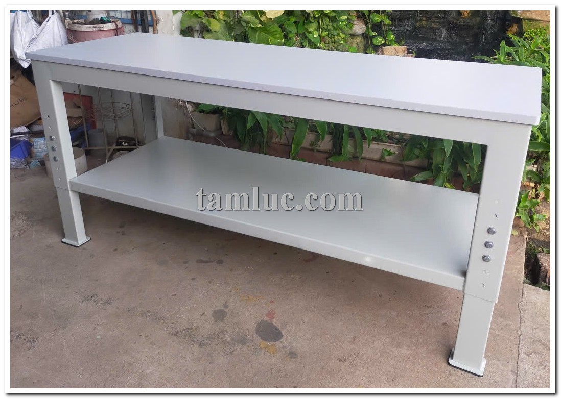 bàn thao tác công nghiệp, bàn thao tác nhà máy, bàn làm việc nhà xưởng, bàn lắp ráp công nghiệp, bàn thao tác cơ khí, bàn thao tác Tâm Lực