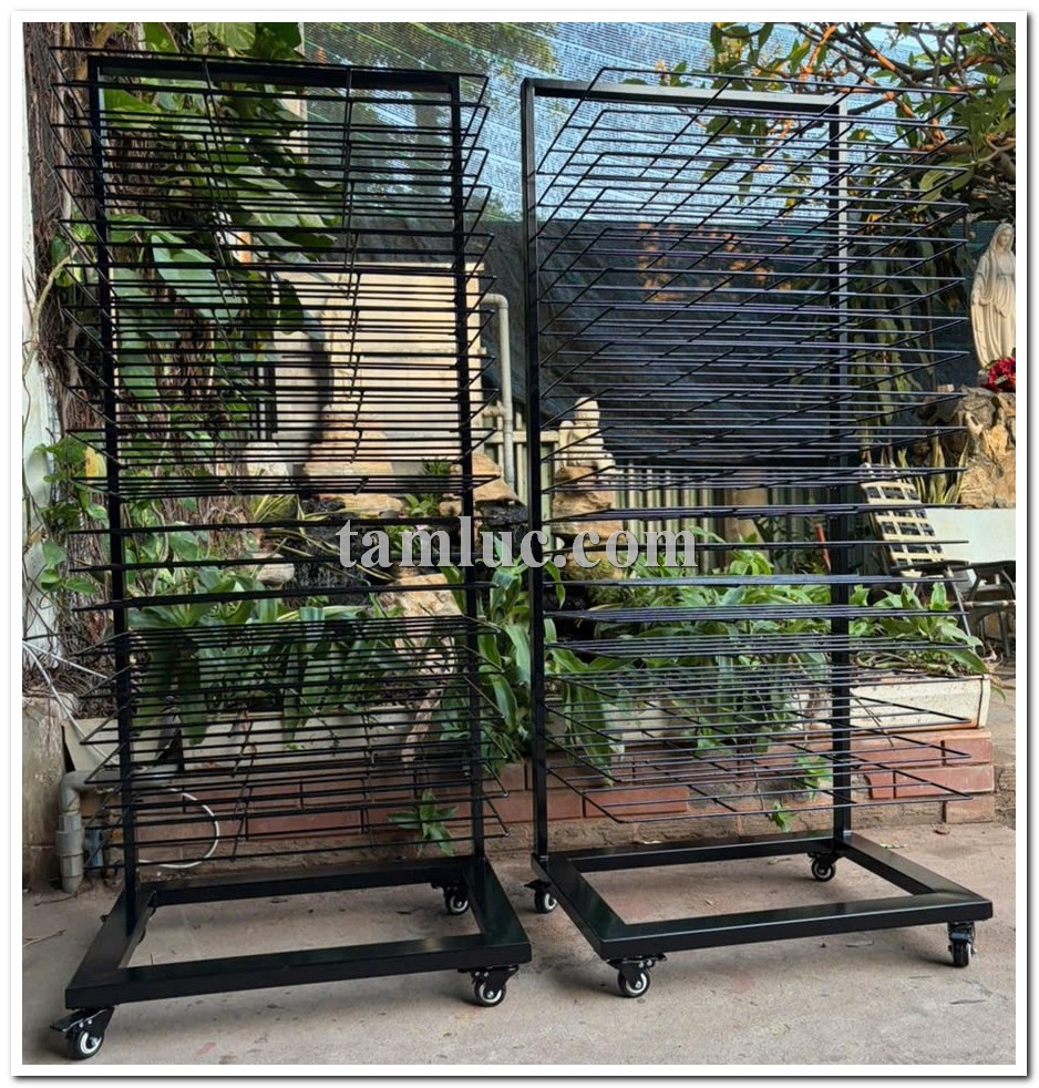 khung treo bản vẽ A2,  giá treo bản vẽ A2,  khung treo bản vẽ kỹ thuật,khung treo bản vẽ có bánh xe,  khung treo bản vẽ gập,  giá treo bản vẽ nhà máy,  khung lưu trữ bản vẽ A2,  thiết bị lưu trữ bản vẽ kỹ thuật