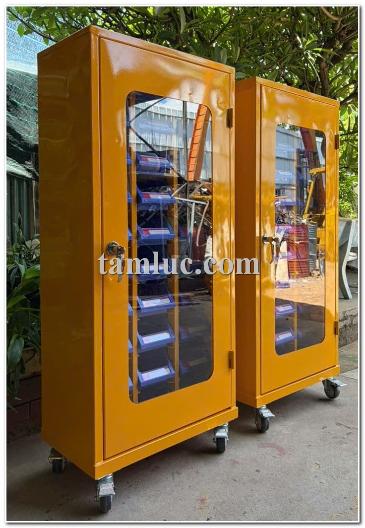 tủ dụng cụ cửa kính mica, tủ dụng cụ 30 khay trung, tủ đựng linh kiện công nghiệp, tủ vật tư có bánh xe, tủ đựng phụ tùng cơ khí, tủ dụng cụ nhà xưởng, tủ lưu trữ vật tư, tủ khay nhựa công nghiệp, tủ đựng bulong ốc vít, tủ dụng cụ Tâm Lực