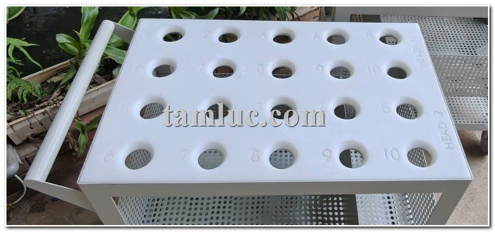 xe đẩy dao CNC, xe đẩy dao cụ CNC, xe đẩy dụng cụ CNC, xe đựng dao CNC, xe đẩy dao cụ cơ khí, xe đẩy dụng cụ cơ khí, xe đẩy dao CNC 3 tầng, xe đẩy dao CNC 20 vị trí, xe đẩy dụng cụ gia công CNC, xe đẩy dao cụ nhà xưởng