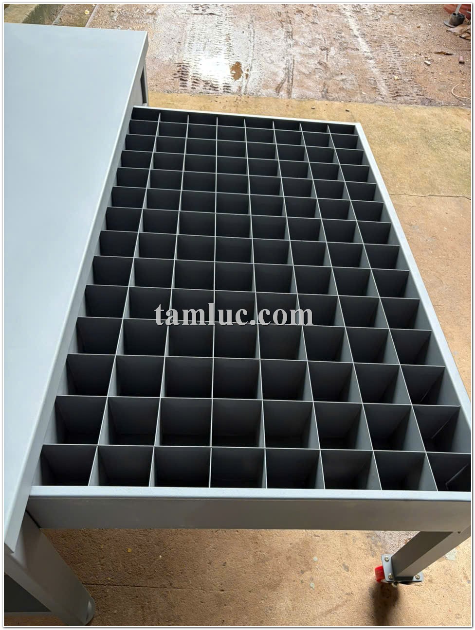 bàn thao tác đựng bộ gá khuôn, bàn thao tác bộ gá, bàn thao tác khuôn mẫu, bàn để bộ gá khuôn, bàn thao tác đựng bộ gá khuôn, bàn thao tác bộ gá, bàn thao tác khuôn mẫu, bàn để bộ gá khuôn