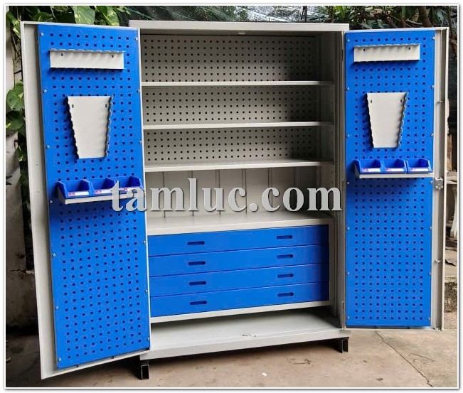 bảng treo dụng cụ, tổ chức dụng cụ, sắp xếp dụng cụ, phụ kiện bảng treo dụng cụ, móc treo dụng cụ, khay đựng dụng cụ, tủ dụng cụ, bàn thao tác có bảng treo, bảng treo dụng cụ nhà xưởng, quản lý dụng cụ nhà xưởng